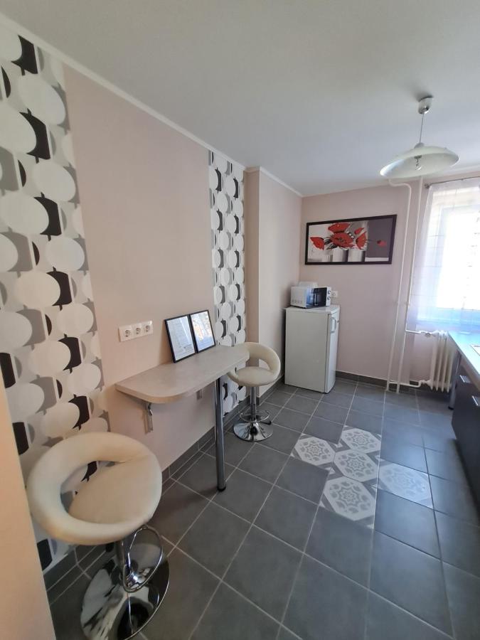 Tatabánya Újvárosi lakás Exterior foto